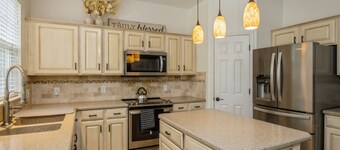 Dream Home on the Green- Highland Creek