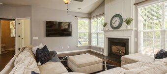 Dream Home on the Green- Highland Creek