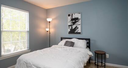 Dream Home on the Green- Highland Creek