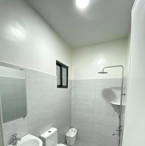 Handtücher, Seife, Toilettenpapier