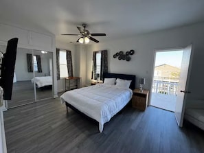 3 habitaciones, escritorio, tabla de planchar con plancha y wifi gratis 