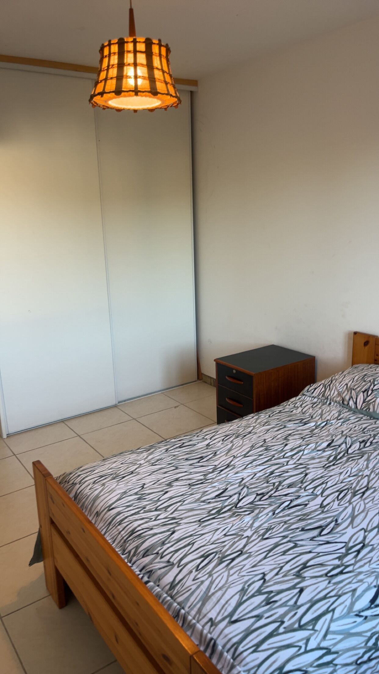 3 chambres, fer et planche à repasser, Wi-Fi gratuit, draps fournis