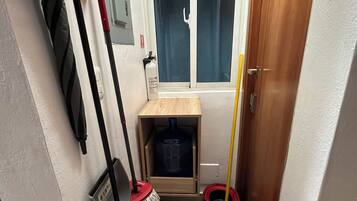 Towels, soap, shampoo, toilet paper
