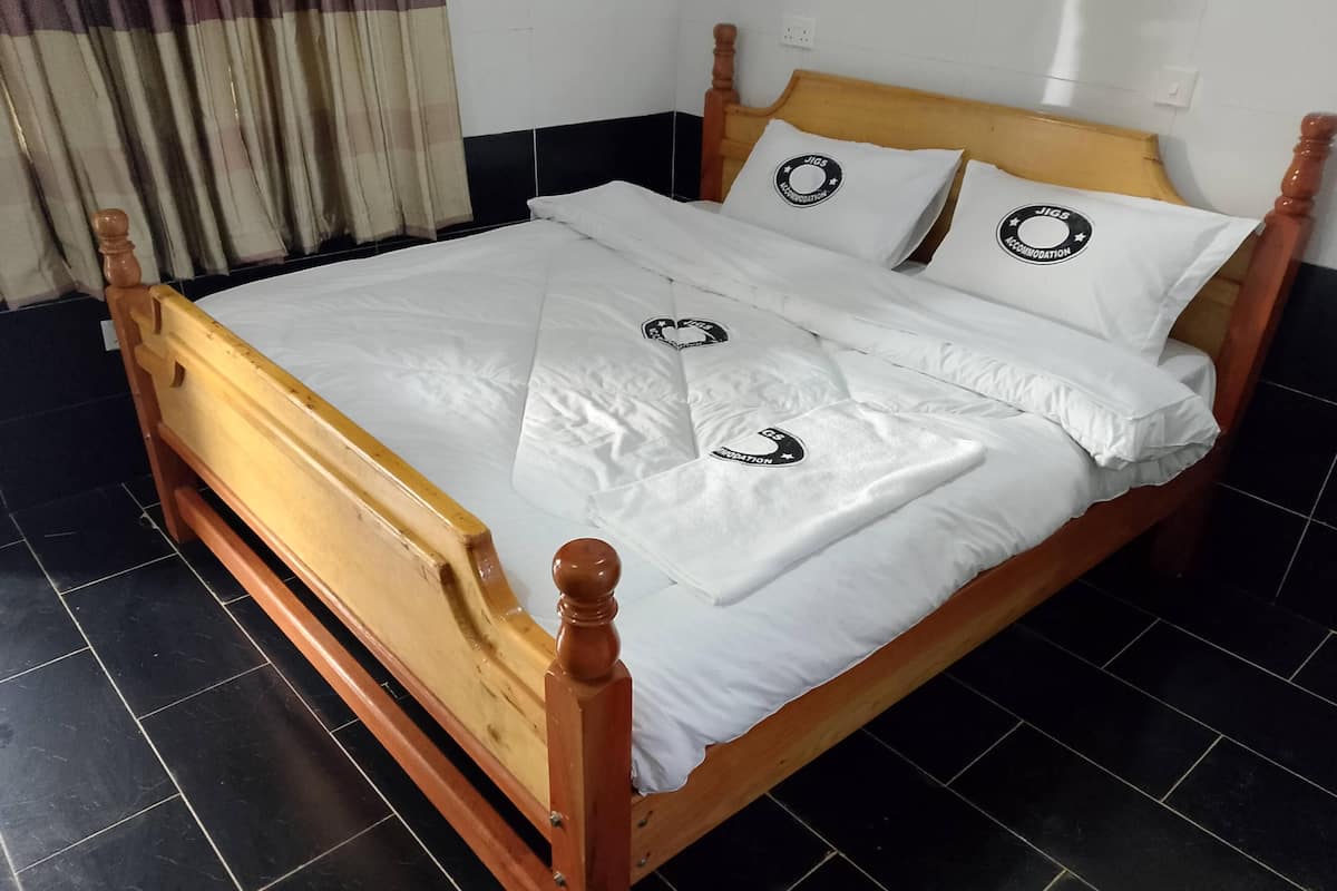 Deluxe Double Room | Desk, laptop workspace, free WiFi