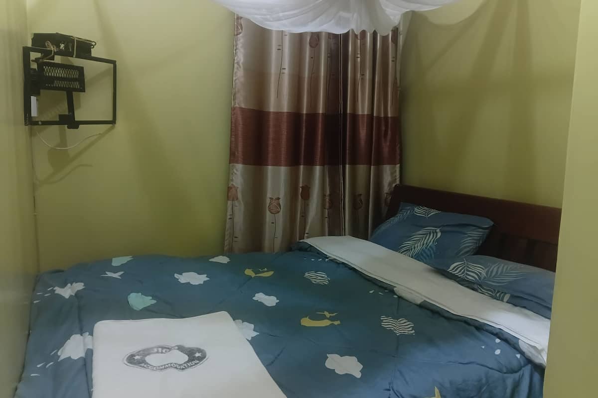 Basic Double Room | Desk, laptop workspace, free WiFi
