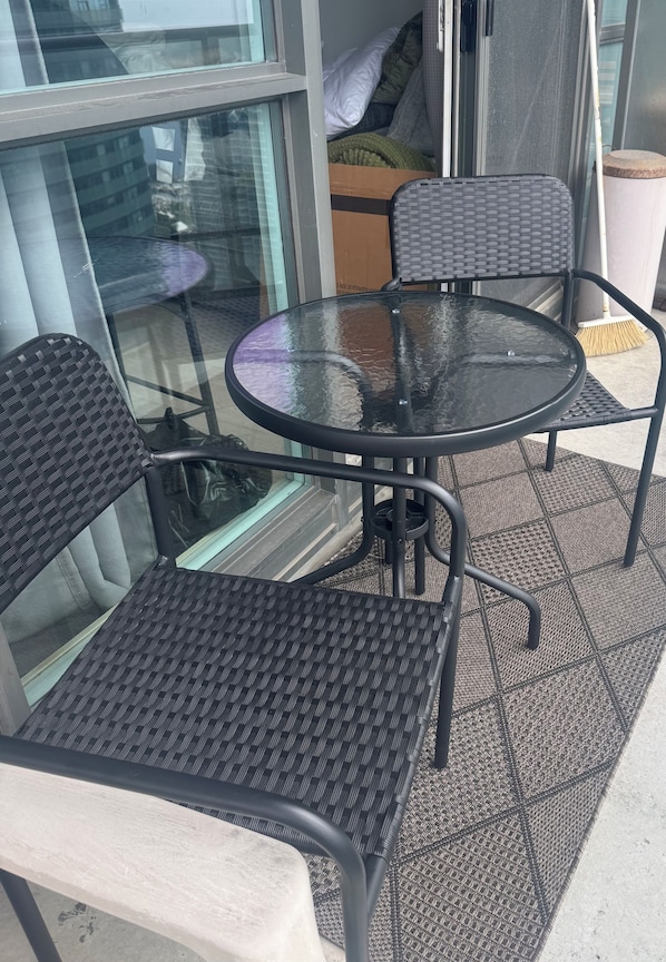 Outdoor dining - Maple leaf square  (Toronto)