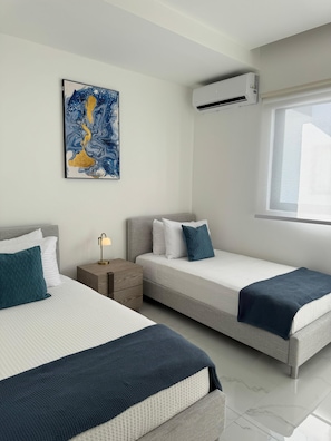 4 chambres, fer et planche à repasser, Wi-Fi, draps fournis