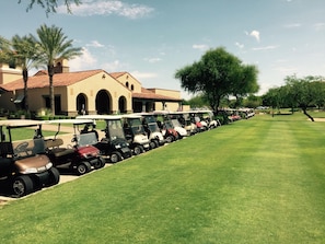 Property grounds - Furnished Stay in Buckeye, AZ Sun City Festival – Copper Canyon Golf Community (Buckeye)