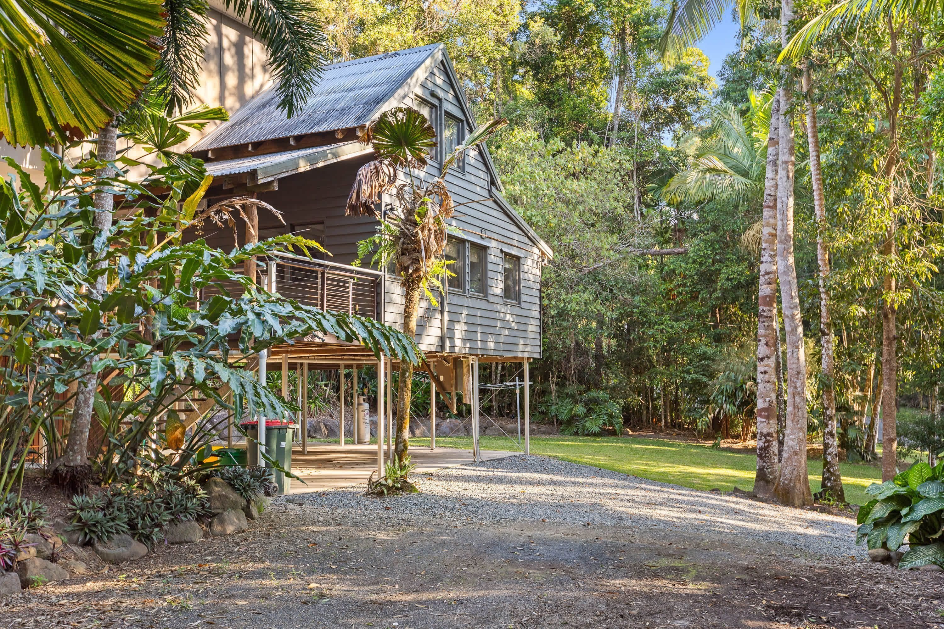 House | 4 bedrooms, high-speed internet