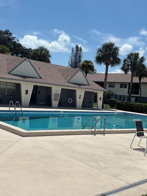 Pool - The Pioneer Cottage - 1BR Near Disney & Airport (St. Cloud)