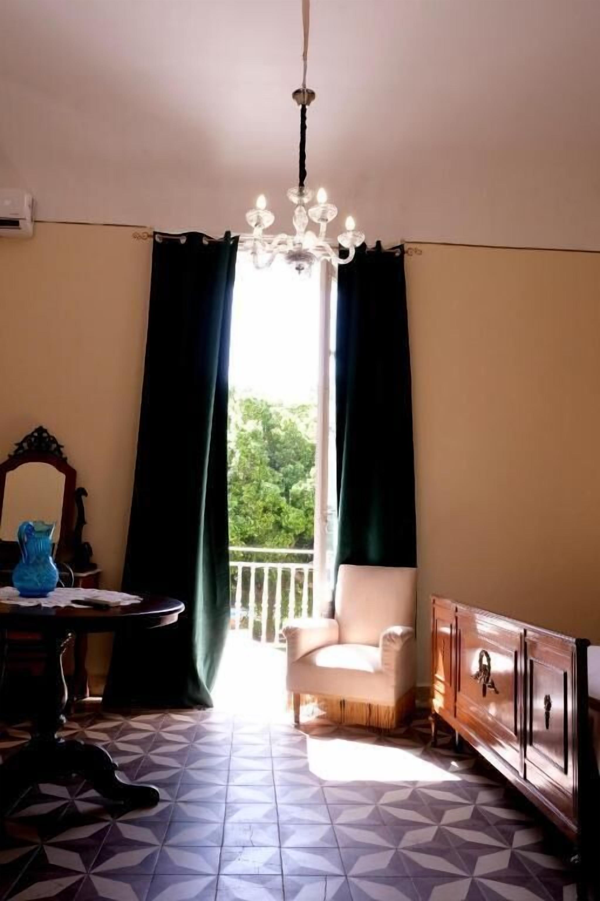 Doppelzimmer, Balkon, Blick auf den Innenhof | Innenbereich