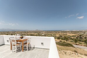 Unclassified image, 2 of 27, button - Villa Lagkadia with Sea view (Naxos)