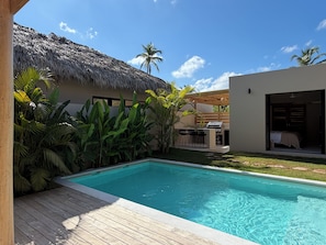Outdoor pool - Brand-New Luxury Villa · Private Pool · 5-Min Walk to Playa Cosón (Las Terrenas)