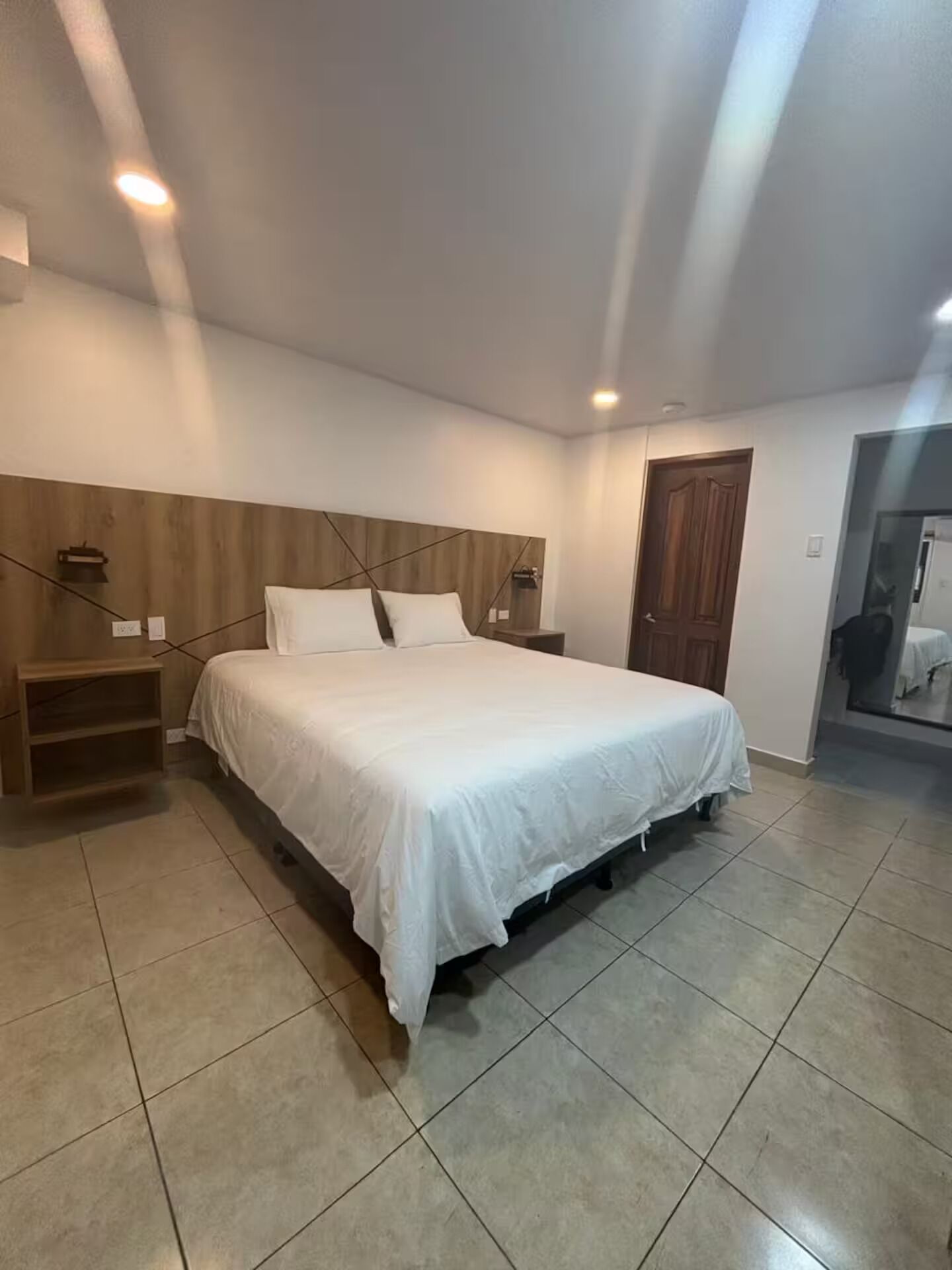 1 bedroom, desk, iron/ironing board, WiFi (free)