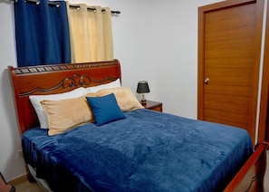 WiFi, bed sheets - Residencial corales del sol (Santo Domingo Este)