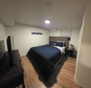 Iron/ironing board, free WiFi, bed sheets - Vrbo Property (Sandy)
