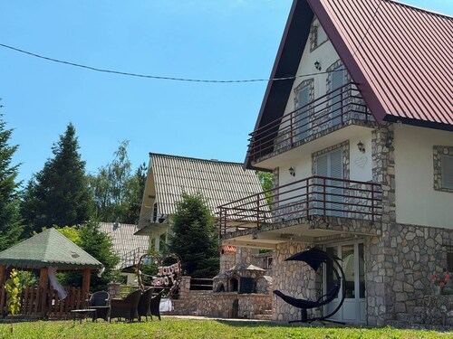 Villa Tara leunovo Mavrovo
