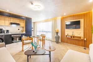 Living area - Modern 2BR Apartment in Guéliz - AC & Prime Location 53/80 (Marrakech)