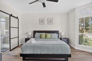 Tabla de planchar con plancha, Internet, ropa de cama