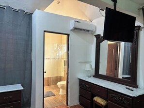 Huis, 3 slaapkamers, roken, balkon | Badkamer