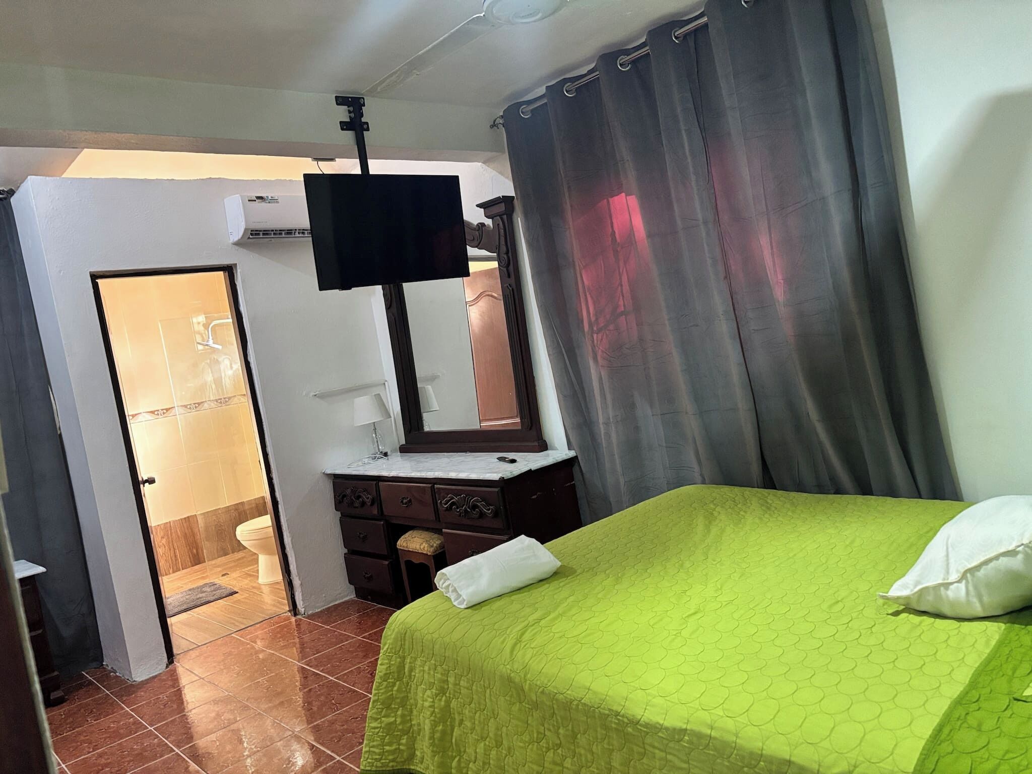House, 3 Bedrooms, Smoking, Balcony