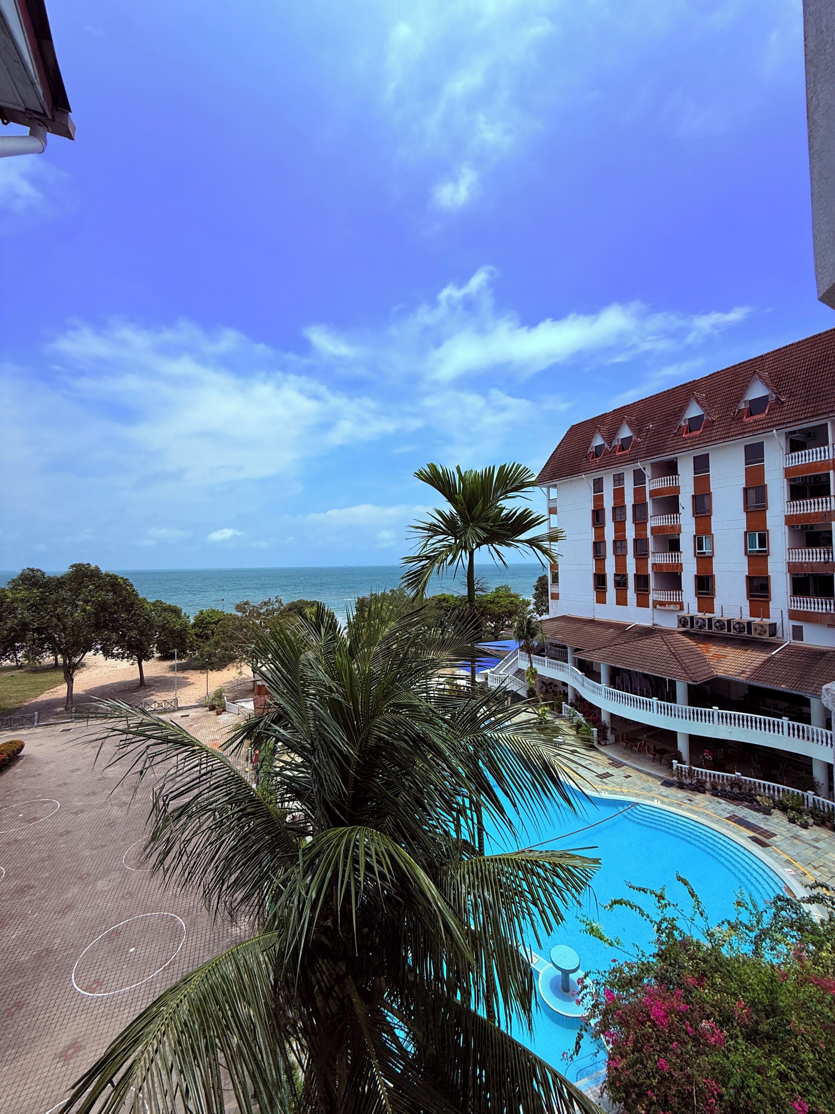 Apartment, 2 Bedrooms, Balcony, Sea View | Pool