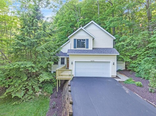 Charming 3-bedroom House in Serene West Olive