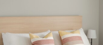 E202: 3BR near UCO | 2 King+ Private Bath Every BR