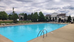 Pool - Walk-In Shower, Centrally Located 3 bedroom 2 bathroom (Fishers)