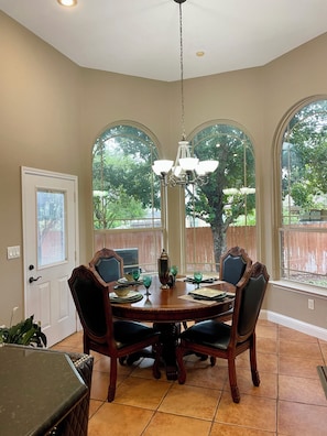 Dining - Marvelous 3-bedroom house with AC in charming Del Rio (Del Rio)