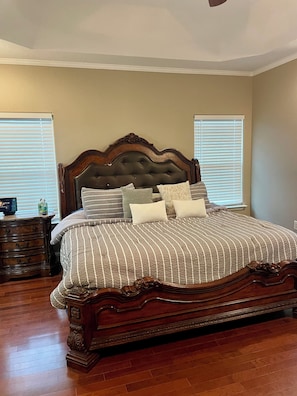 Iron/ironing board, internet - Marvelous 3-bedroom house with AC in charming Del Rio (Del Rio)