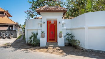 Ngoại thất