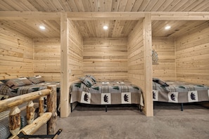 Spa - Family Lodge/Sleeps 10 + Hot Tub (Saint Anthony)