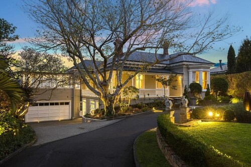 Epic Remuera Retrea