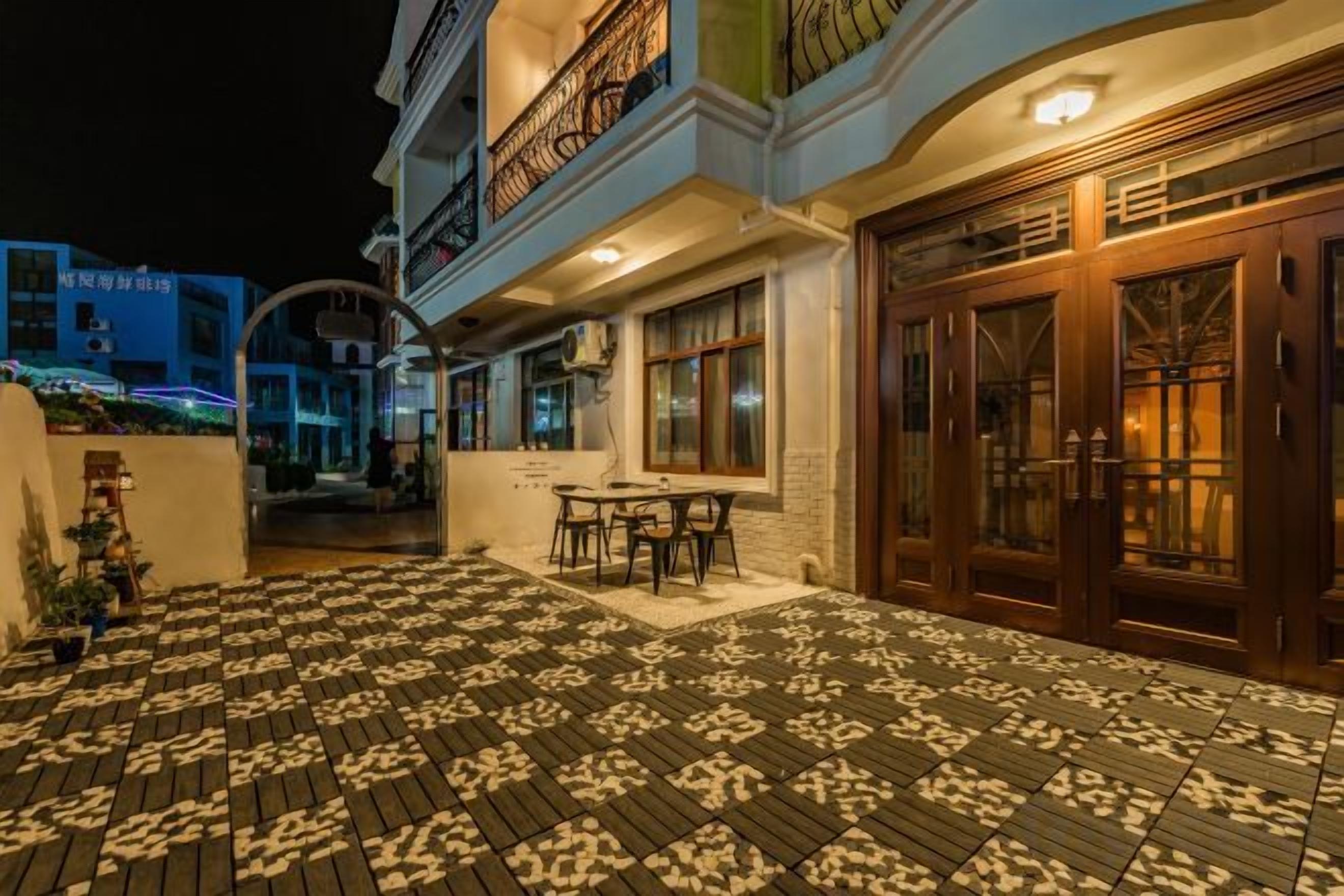 Tempat makan luar