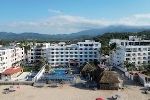 Exterior - Torreblanca Beach Hotel and Suites Guayabitos - Desayuno y Comida (Rincón de Guayabitos)