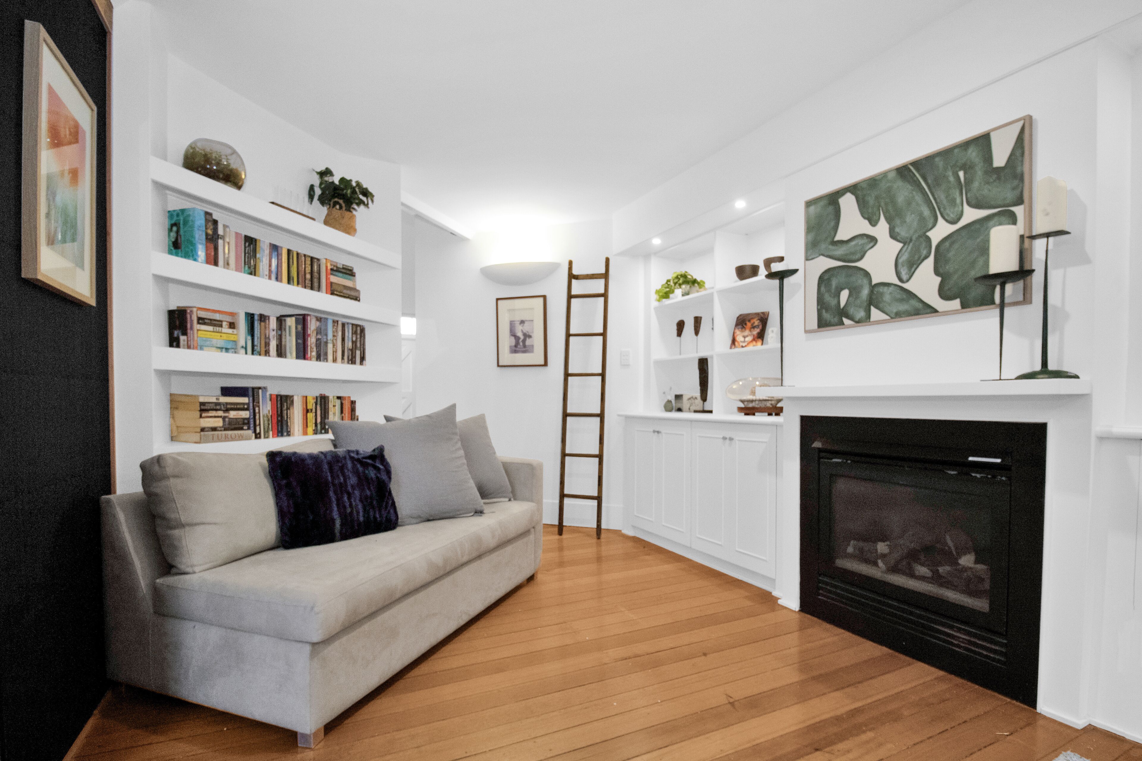 TV, books