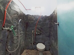 Bathroom - Collection O near Adisutjipto Airport (Yogyakarta)