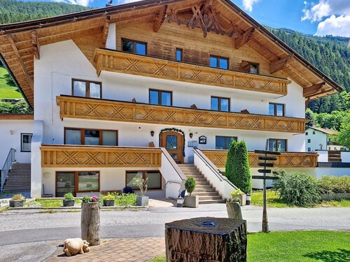 Apart Nachtigall by Interhome