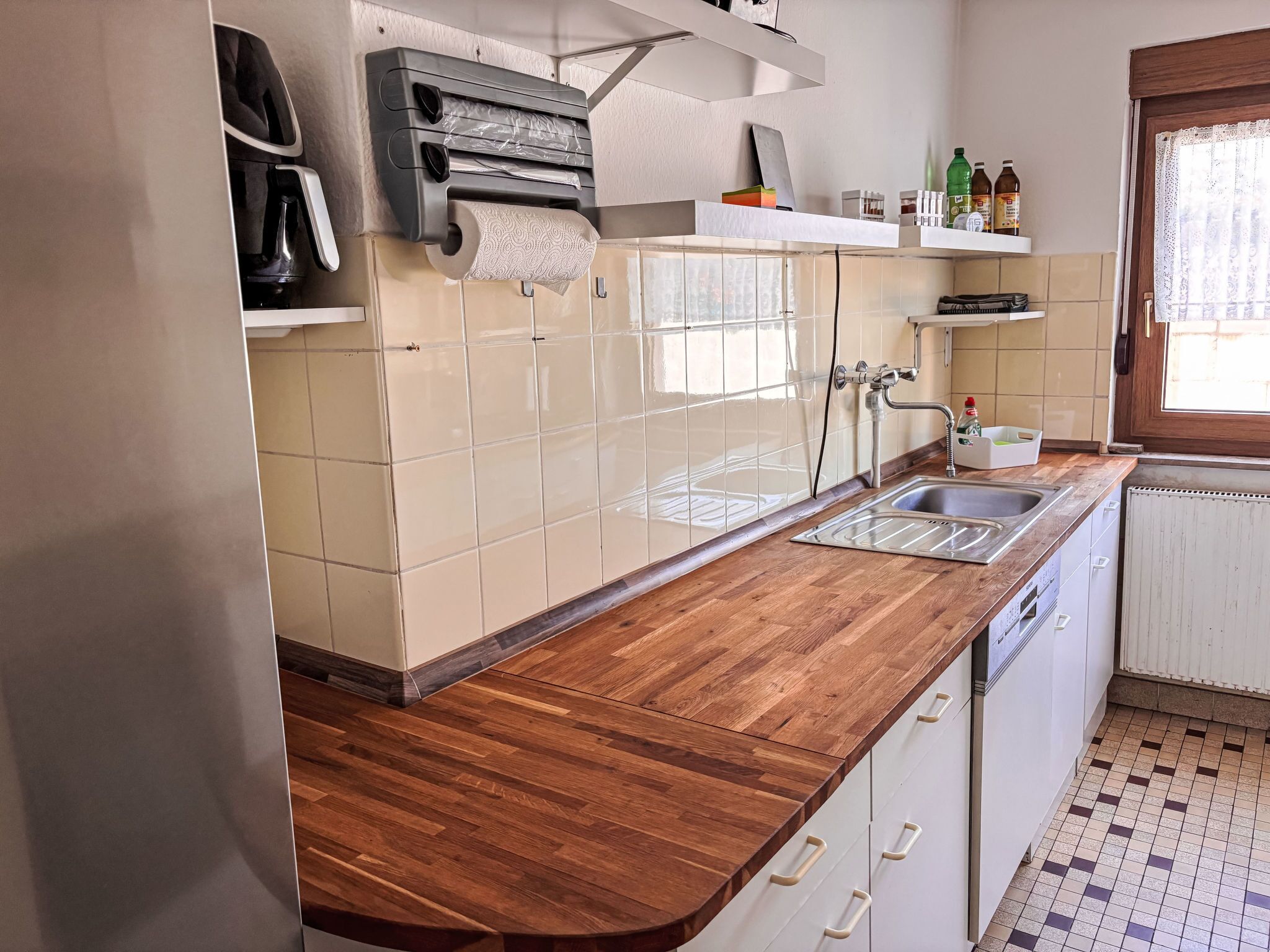 Geladeira, micro-ondas, lava-louças