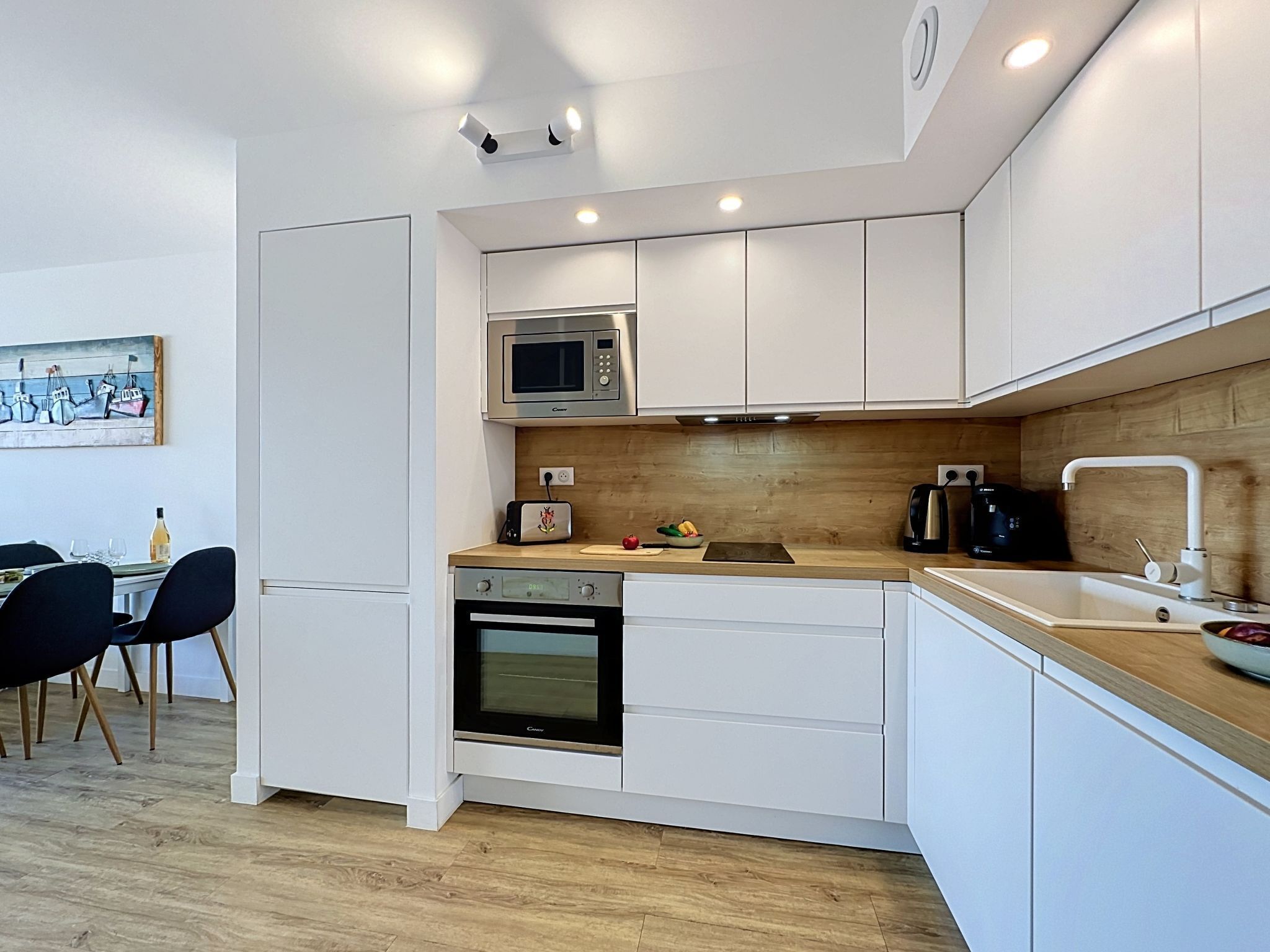 Fridge, microwave, oven, dishwasher
