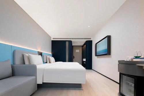 Atour Light Hotel  