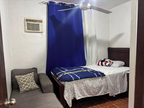 Room - Comfortable and cozy house (Santo Domingo Este)