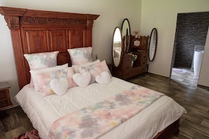 House, 3 Bedrooms, Patio, Garden View - Christi-lue Villa Guest House (Krugersdorp)
