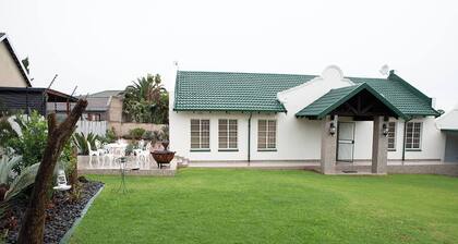 Christi-lue Villa Guest House
