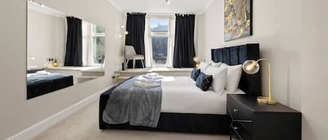 Iron/ironing board, WiFi, bed sheets