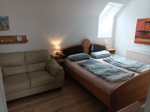 Room - Vrbo Property (Groß Sankt Florian)