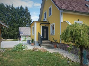 Exterior - Vrbo Property (Groß Sankt Florian)