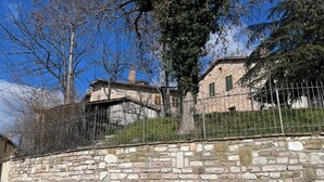 Exterior - Monti Sibillini House: A Stone House in the Monti Sibillini National Park (Marche)