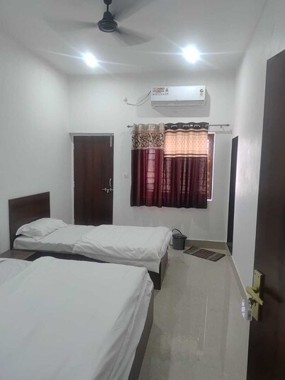 Hotel Shree Manglam Palace 